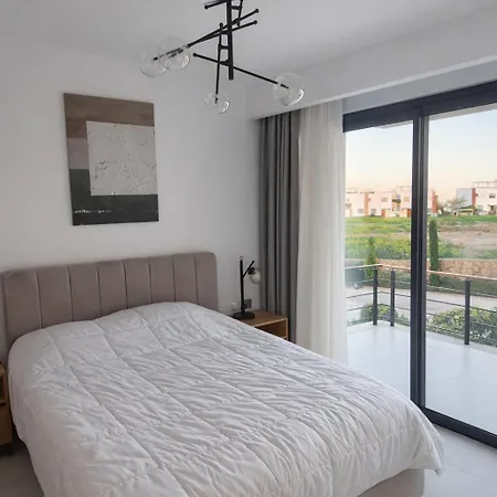 Apartment Modern With Jacuzzi & Pool In Mykonos Homes Resort, Northern Cyprus Paralimni